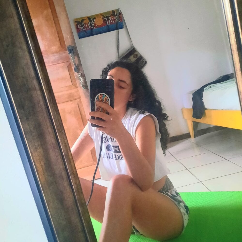 eleganceafterdark Chatroom