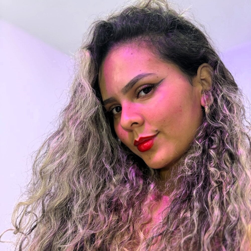 elizabeth_liones_ Chatroom