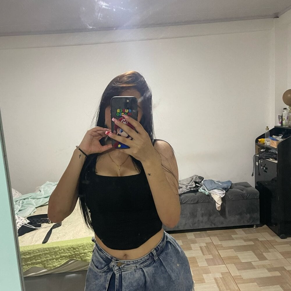 emily_nova_ Chatroom