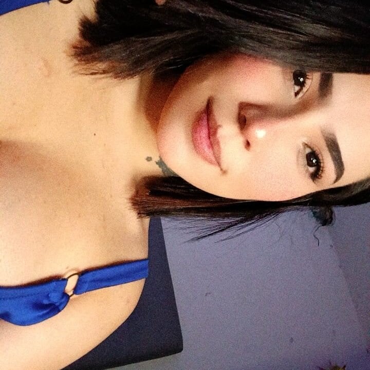 emy_williams Chatroom