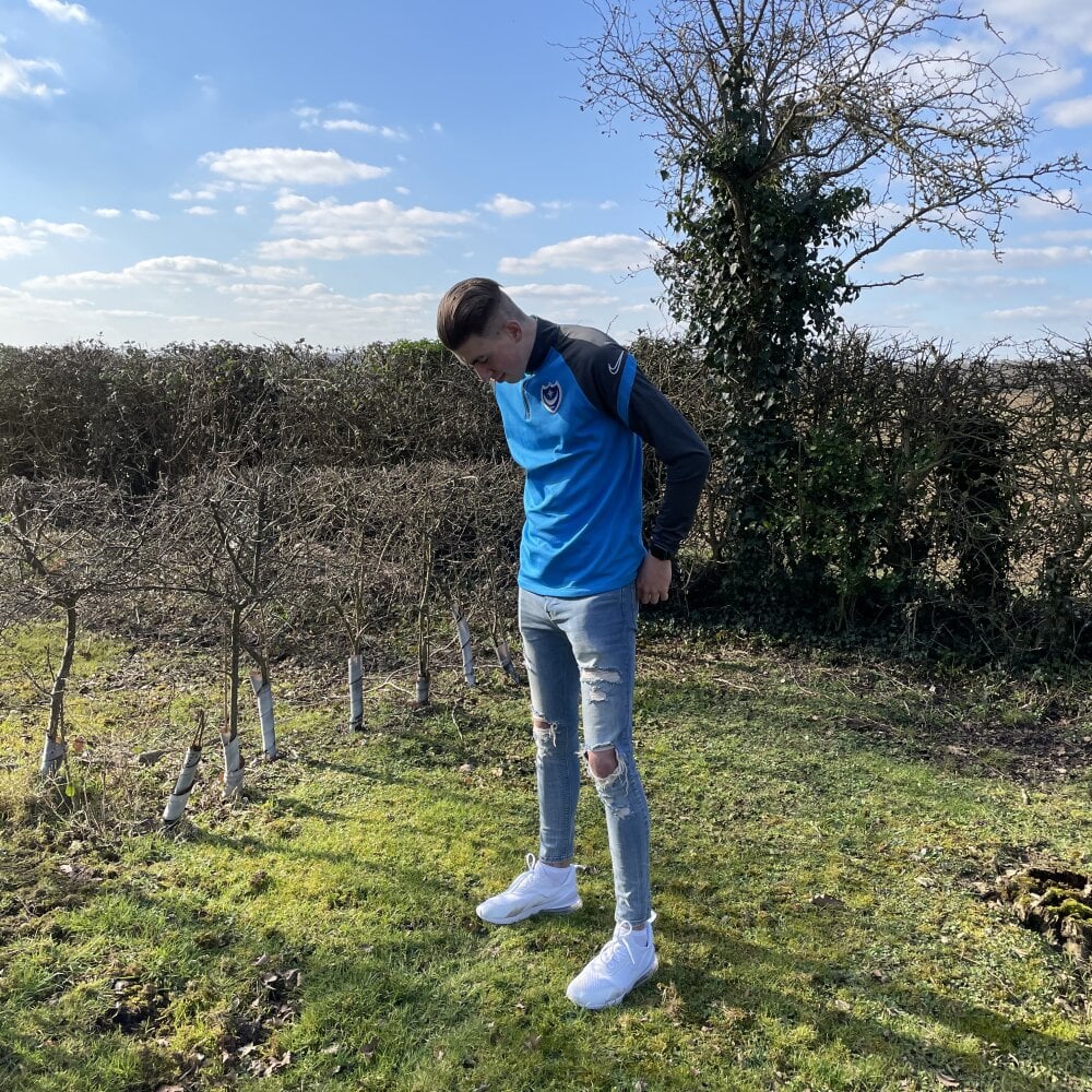 essexboy_2002 Chatroom