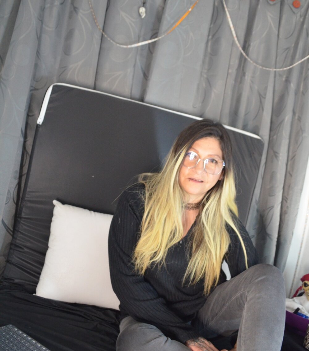 eva1saenz Chatroom