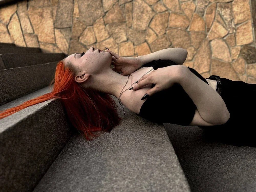 evi_magic Chatroom
