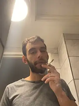 ezeksbrhuge Chatroom