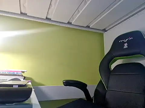 feathersify Chatroom