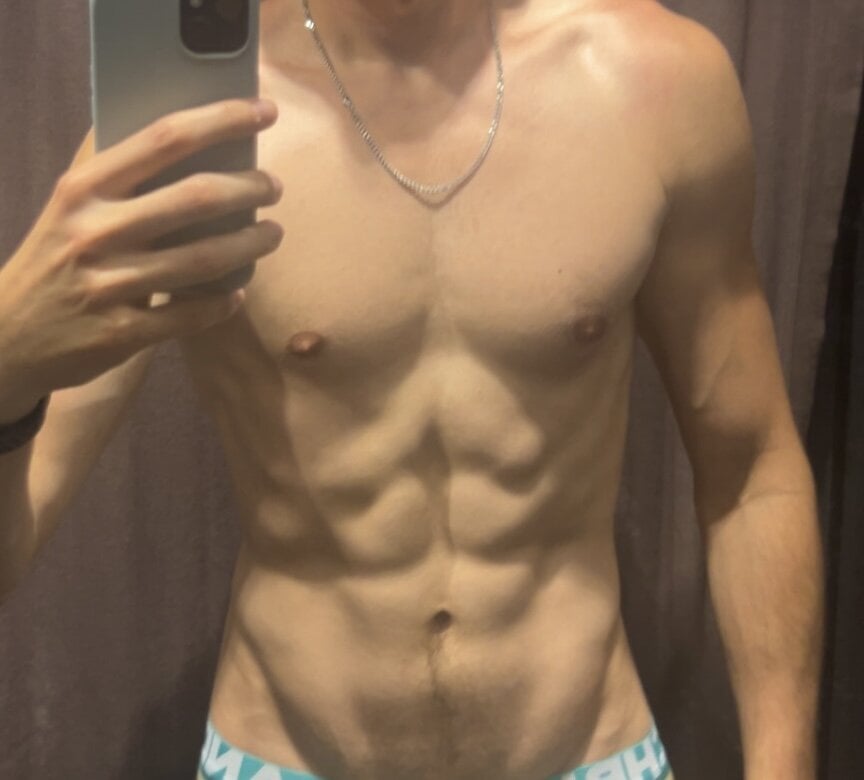 fit_guy_hot Chatroom