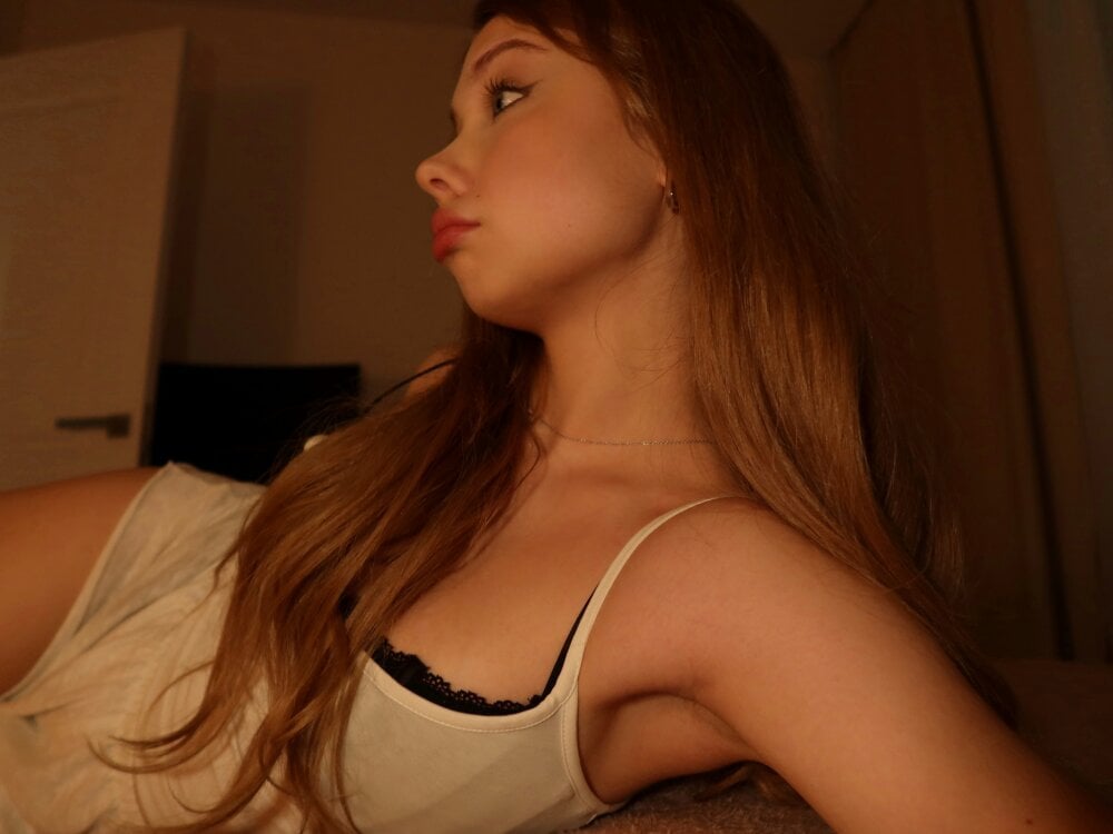 girlfromblushland Chatroom