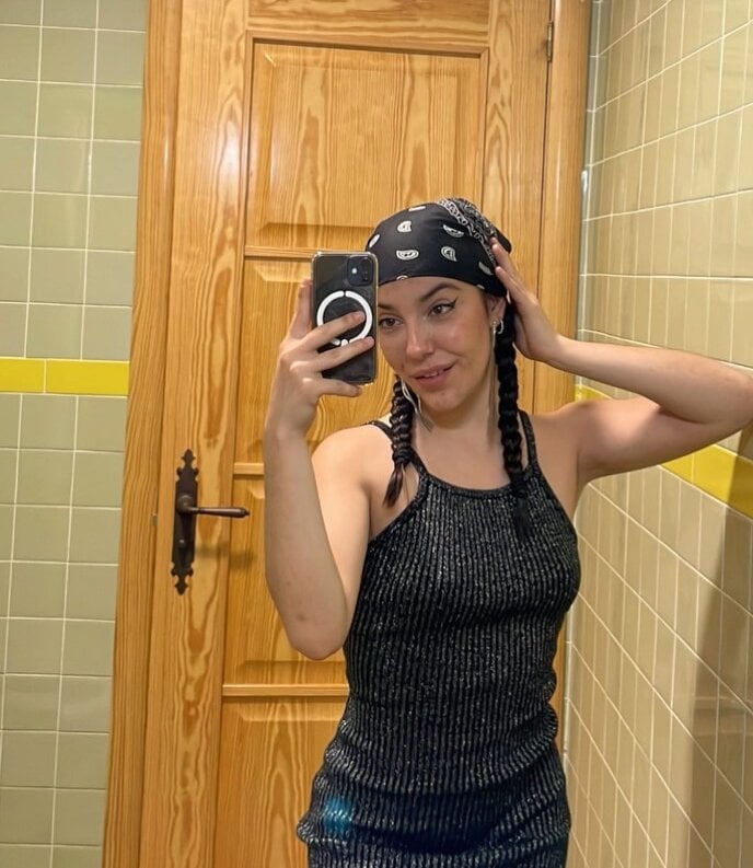 girlx23shusi Chatroom