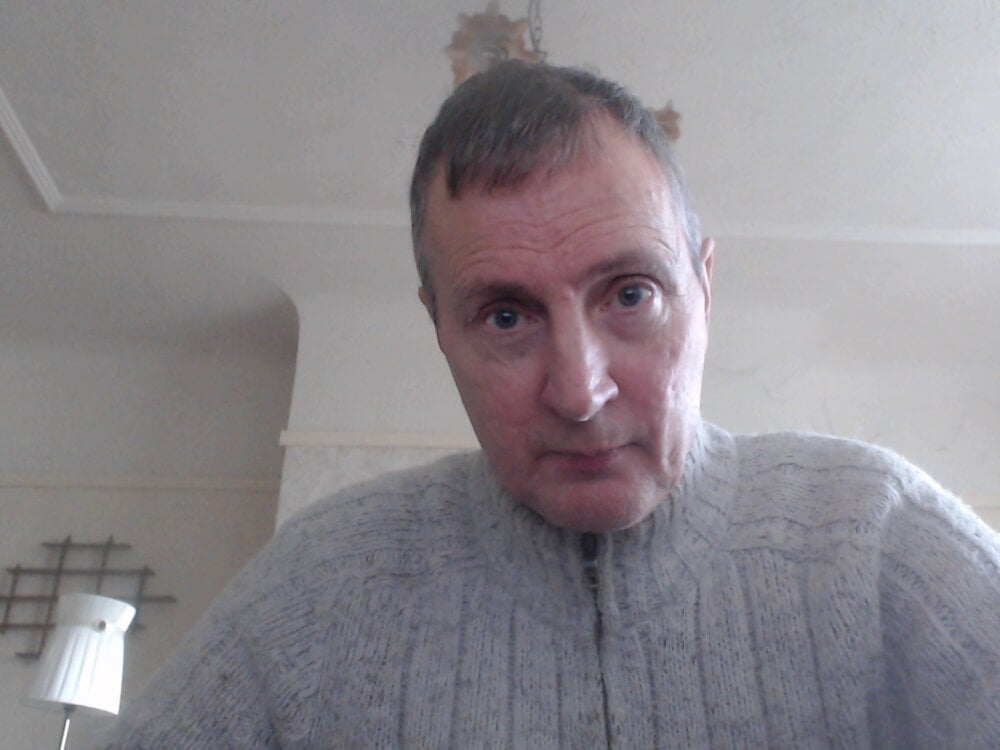 globalexhibit11 Chatroom