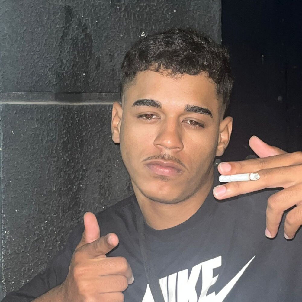 guthierry200 Chatroom