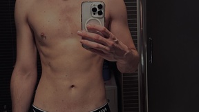 Live Snapshot of gymboytwink gymboytwink