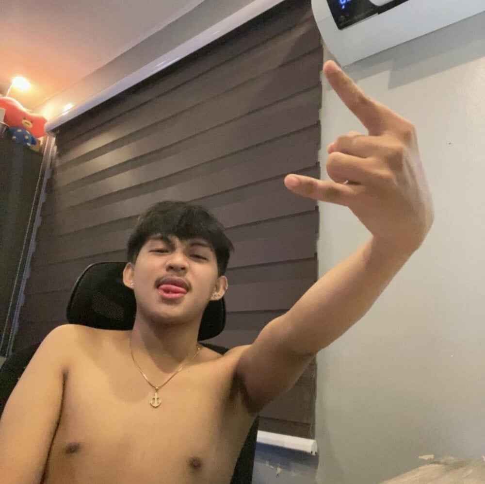 hardwildcock Chatroom