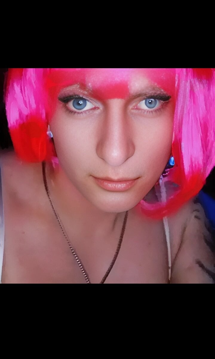 hellgirl1980 Chatroom