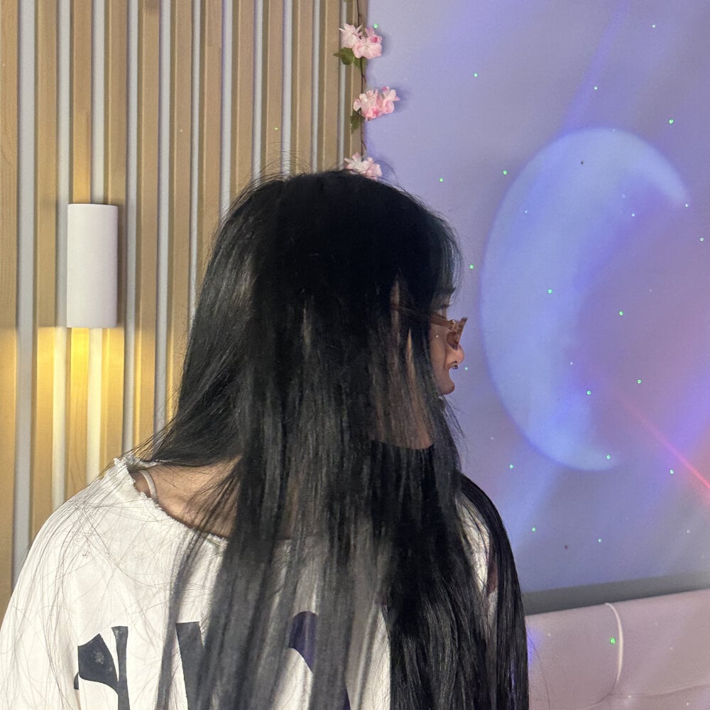 hellowianny Chatroom