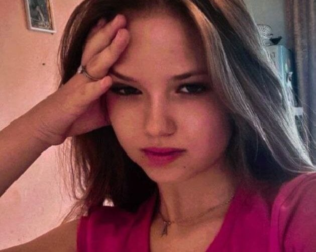 hidden_charm_ Chatroom