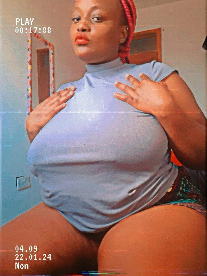 hollythickness Chatroom