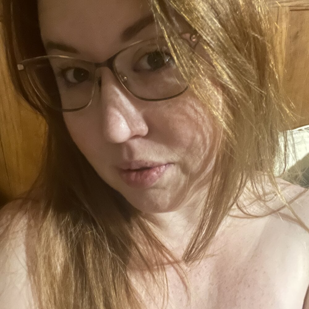 honeybee2033 Chatroom