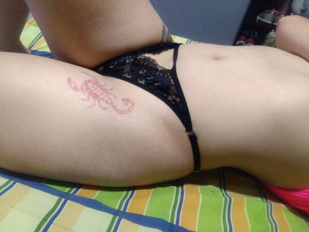 honeywhisper69 Chatroom