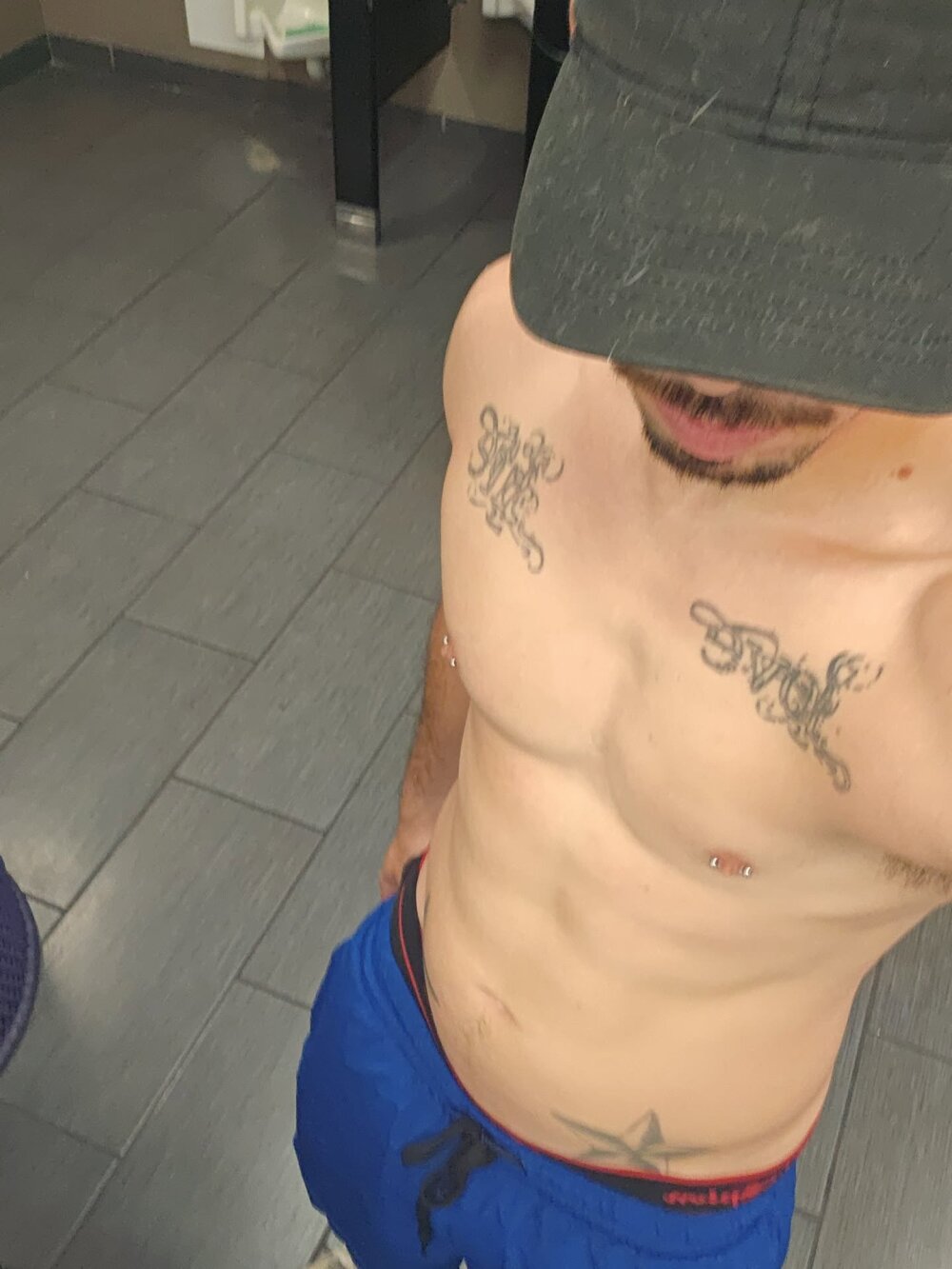 hornyguywithacam Chatroom