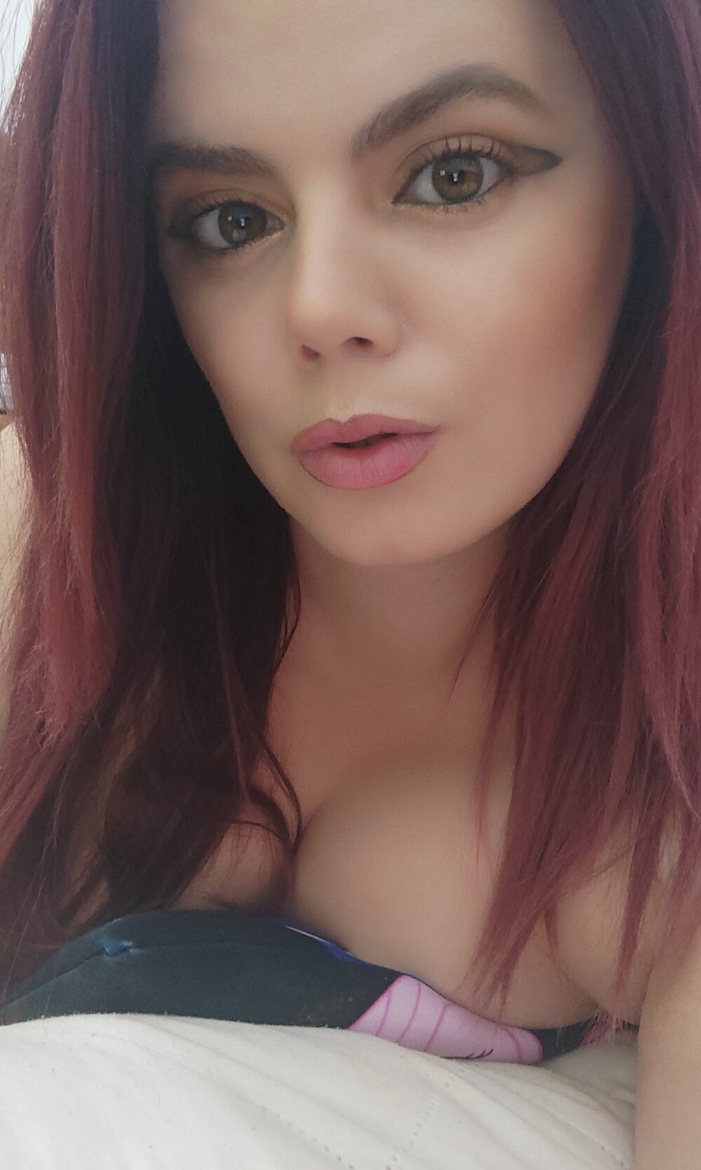 hotmilf4uxxx Chatroom