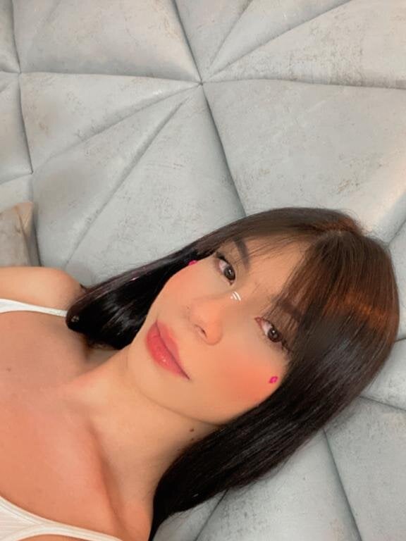 im__isabella Chatroom