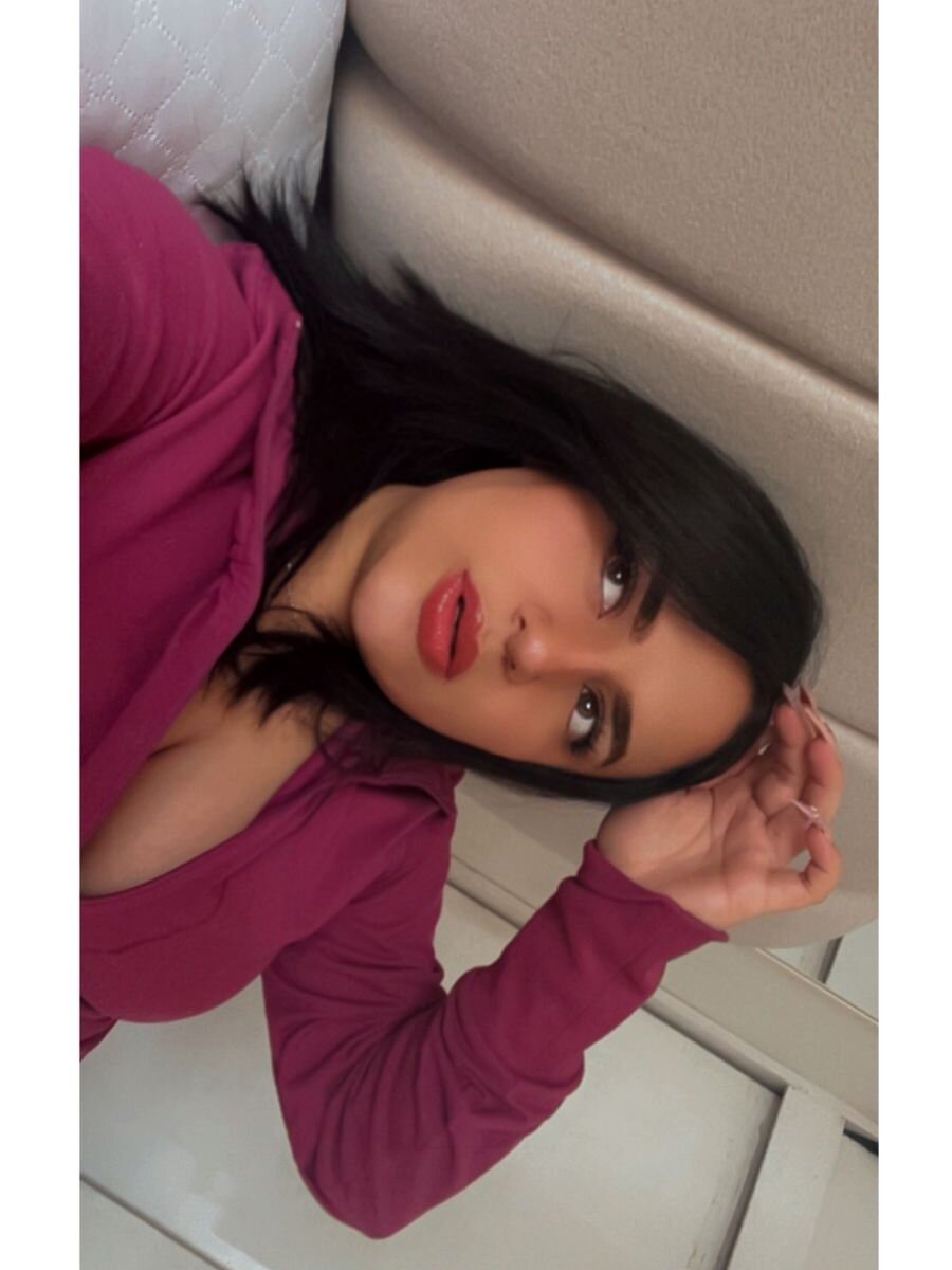 isa_rose_hh Chatroom