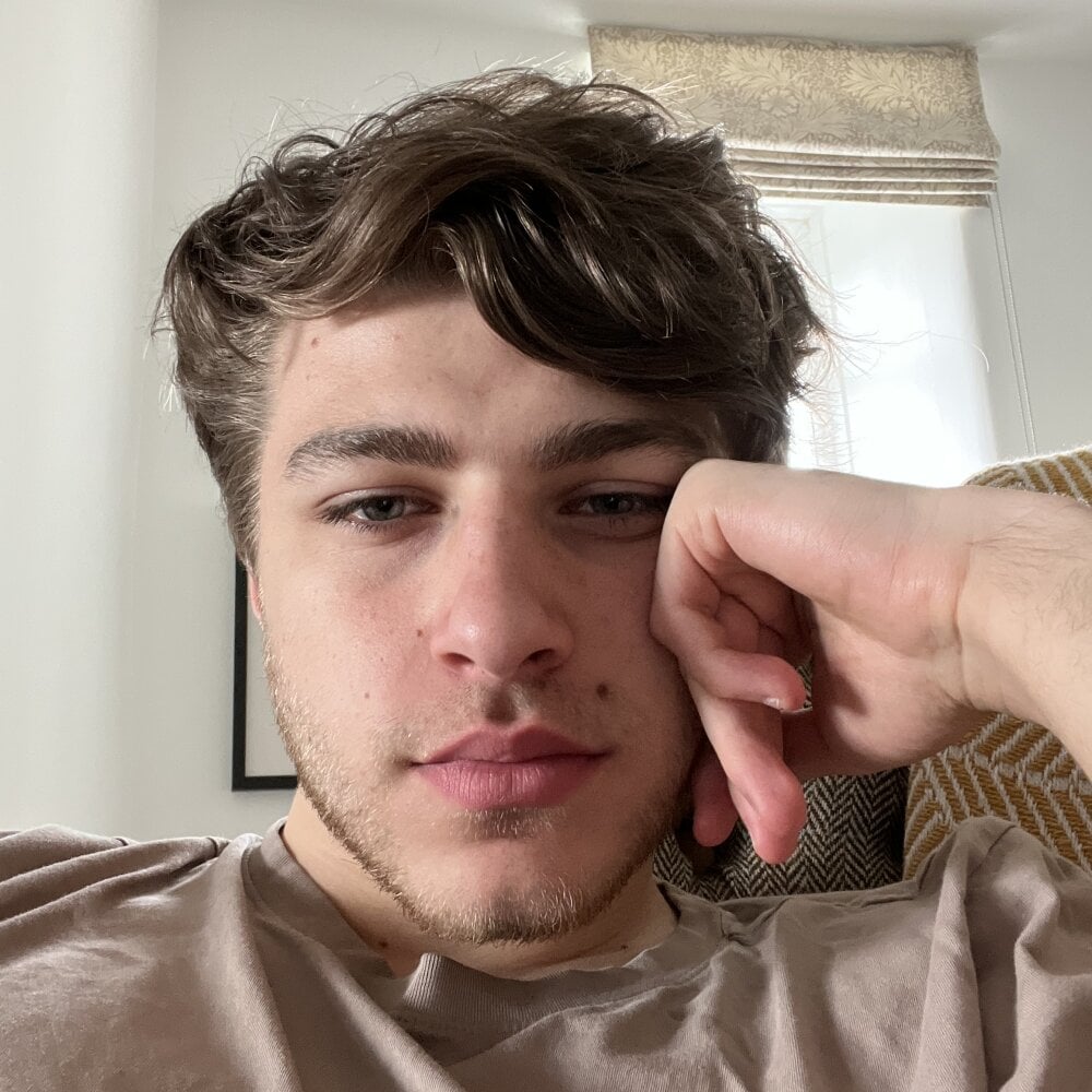 jakeBigCock1905 Chatroom