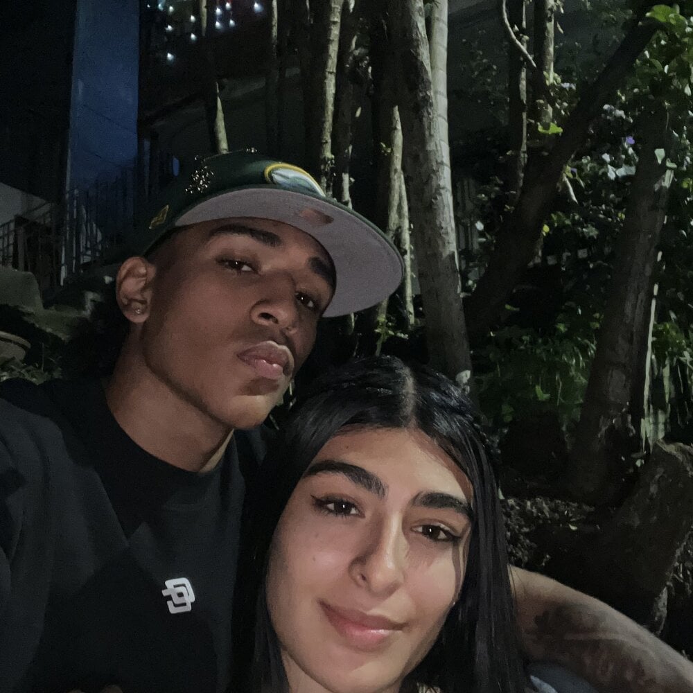 jazmin_and_aroon2 Chatroom