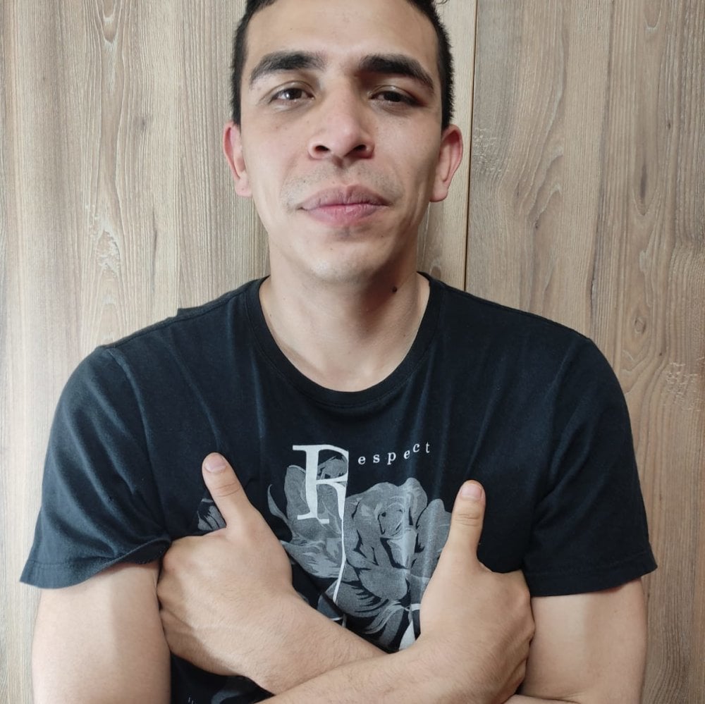 jeancarloscum12 Chatroom