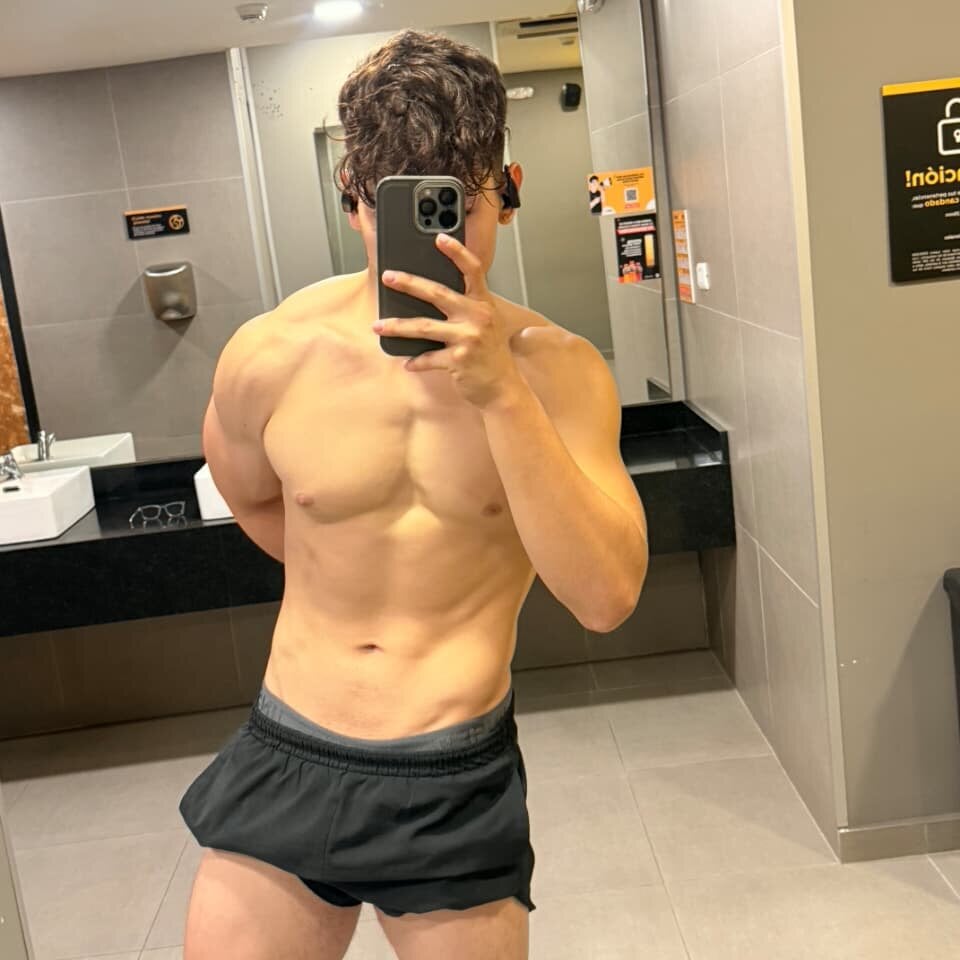 jhoumod_21_ Chatroom