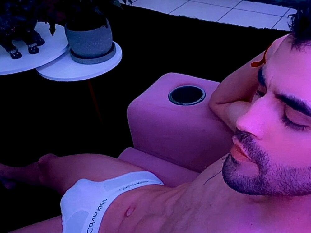 johngil0995 Chatroom