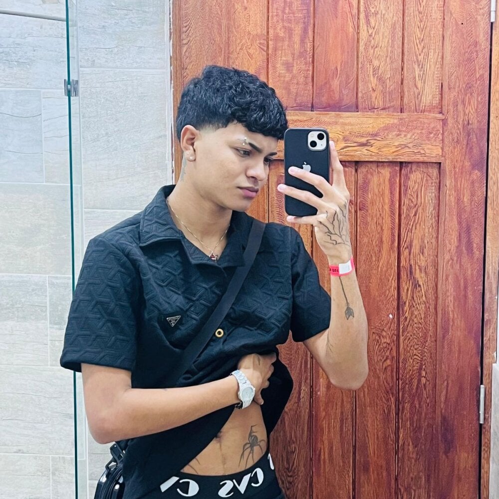 jose_clayton Chatroom