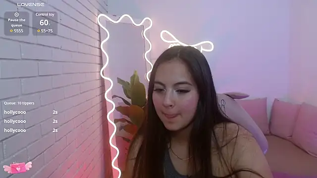 juanita_tay Chatroom