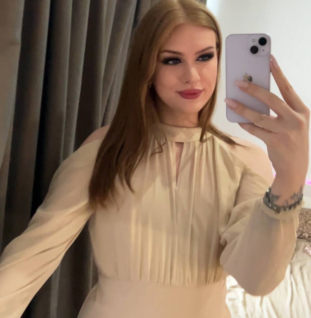 kelly_wayne7 Chatroom