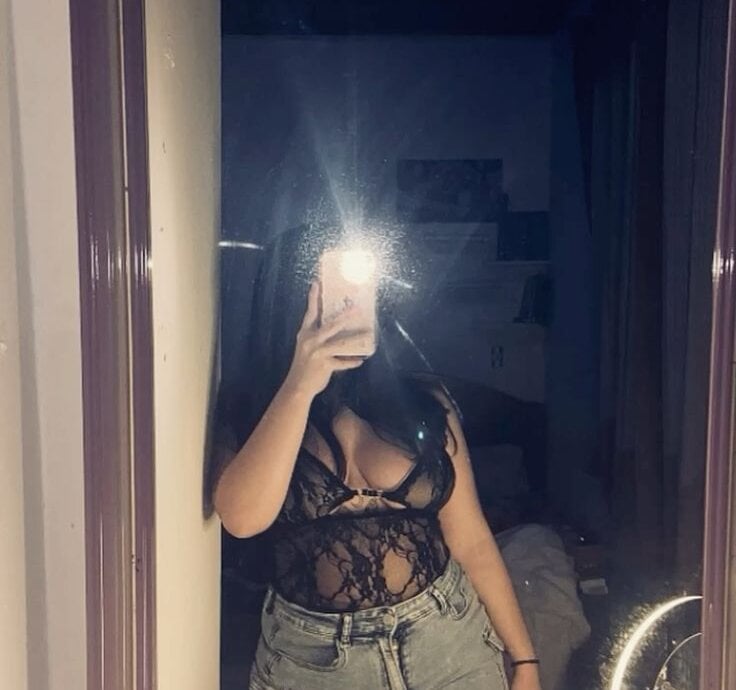 khushi-_queen Chatroom