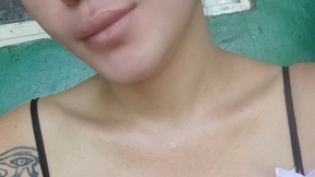 Live Snapshot of kim-hotter kim-hotter