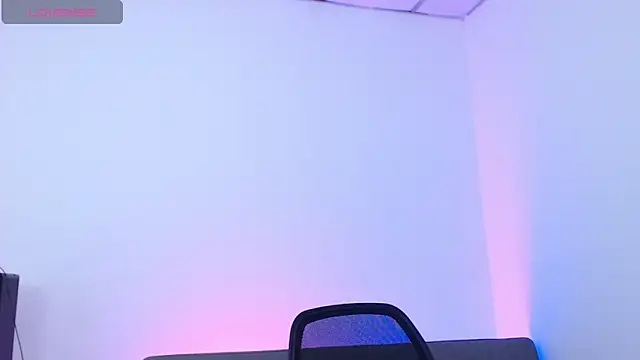 lexxaroux Chatroom
