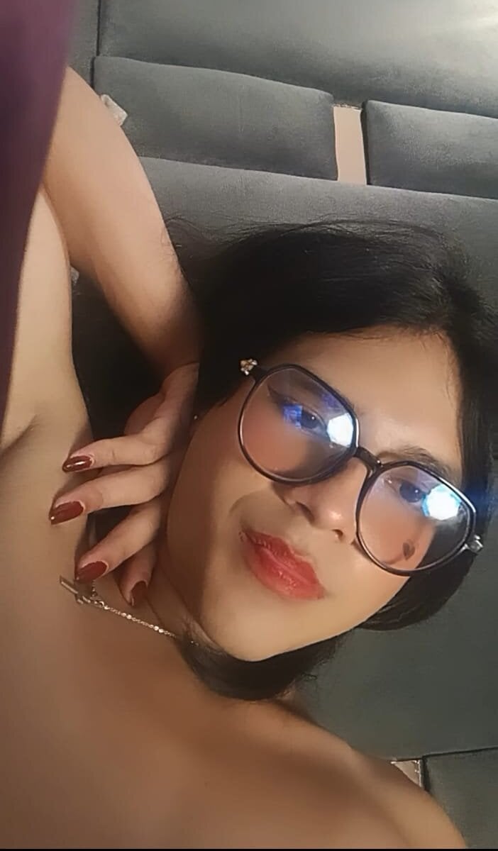 lilith_trans Chatroom