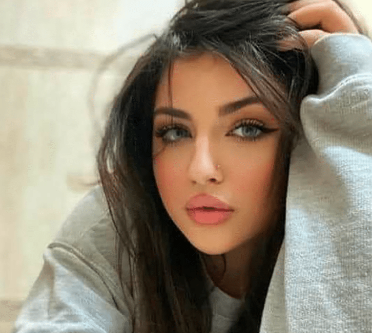 lilyan567 Chatroom