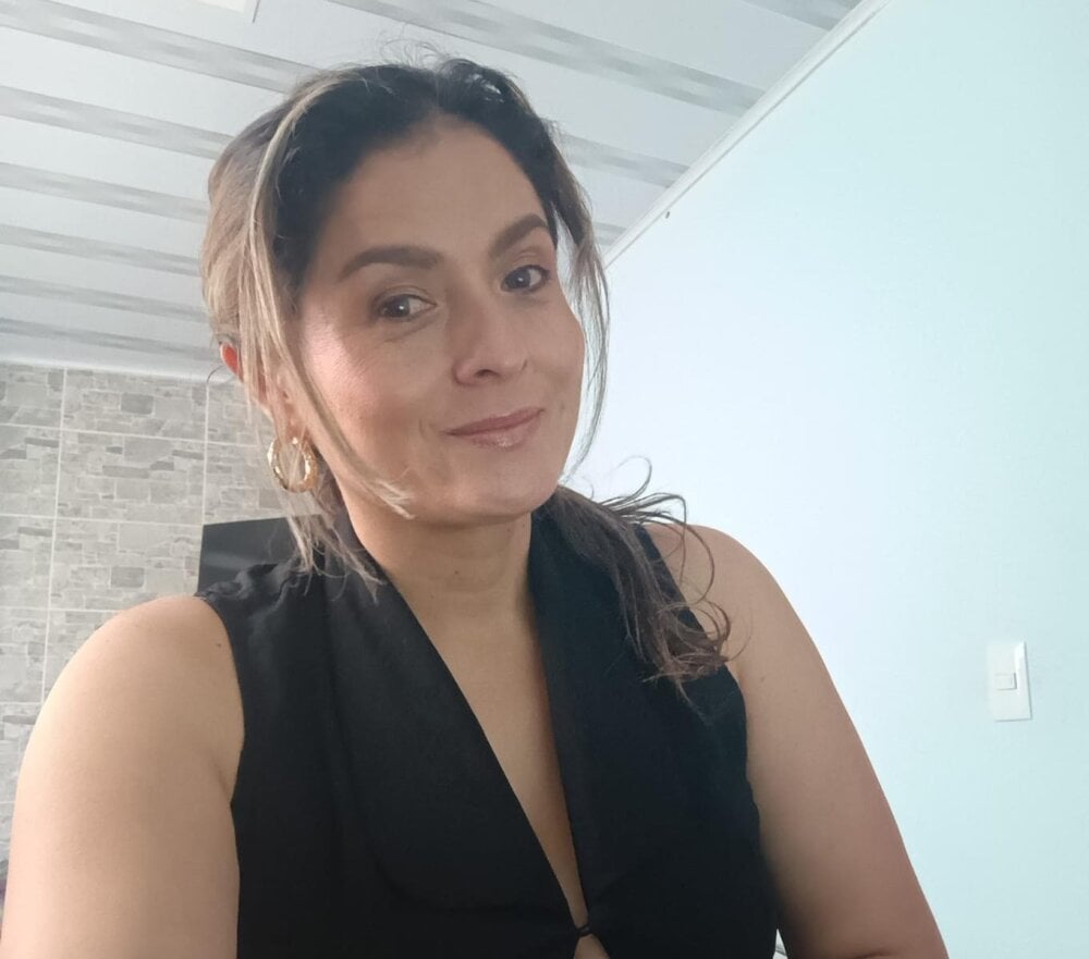 linda-mature43 Chatroom