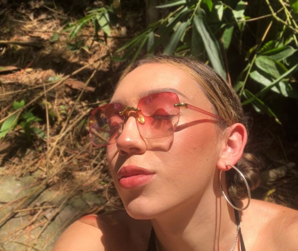 linda_moralesss Chatroom