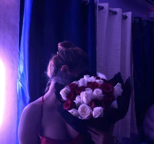 love_bitessss Chatroom