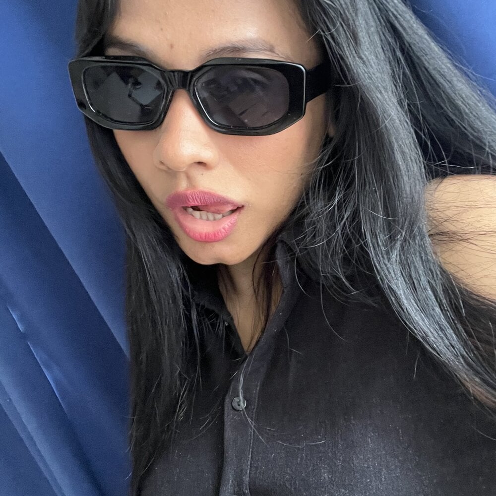 lovedforeverr Chatroom