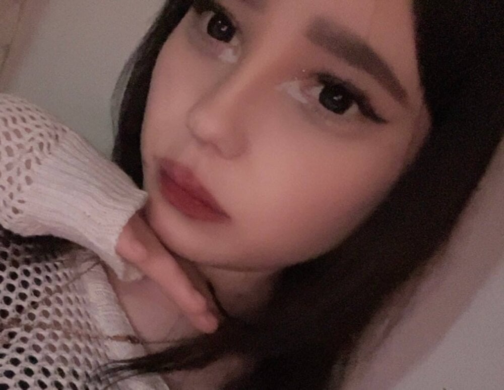 lovelymikky Chatroom