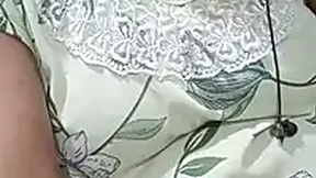 Live Snapshot of lovelyruhi lovelyruhi