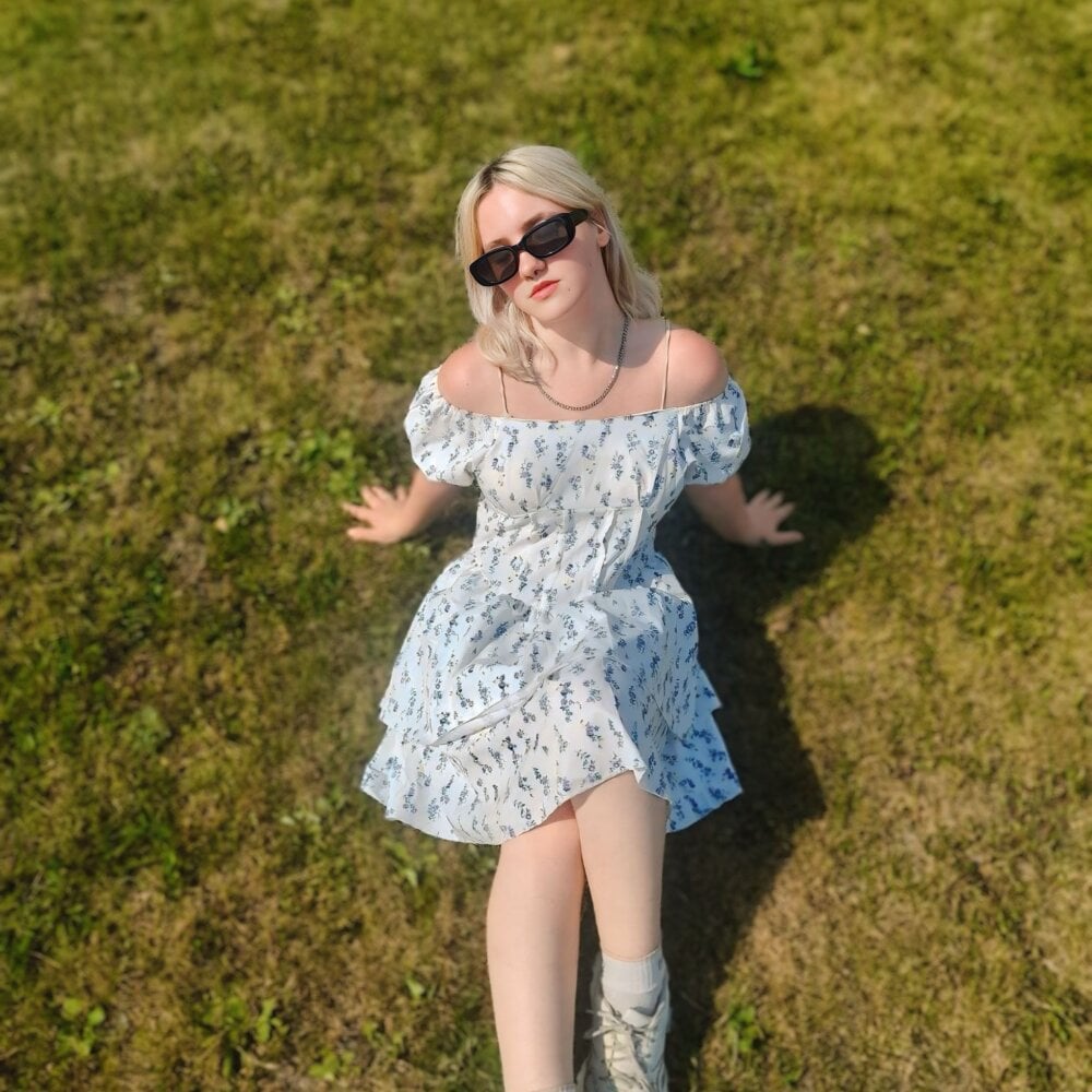 lovelyy_julia Chatroom