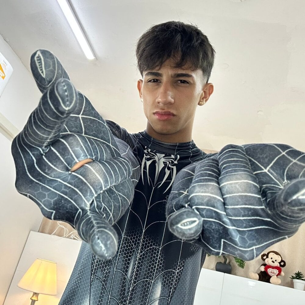 lucian_davii Chatroom