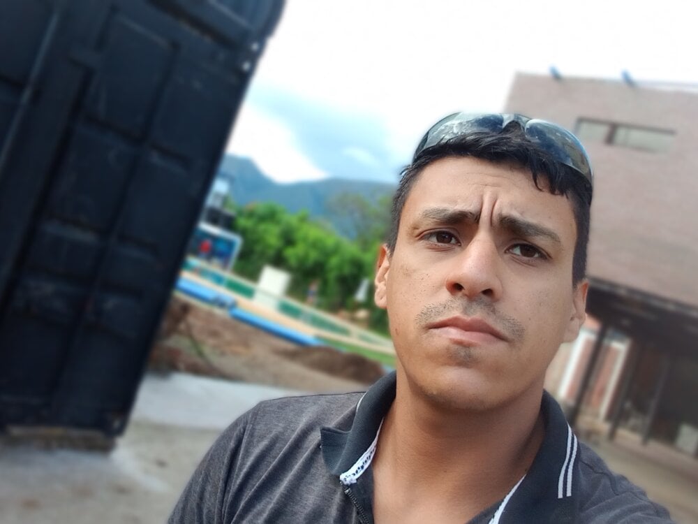 luis_sexoactivo Chatroom