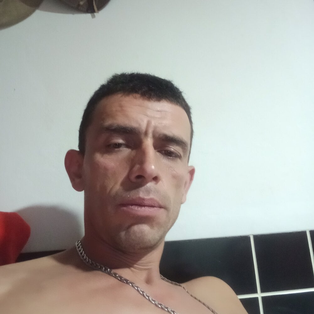 luiseduardomarta Chatroom