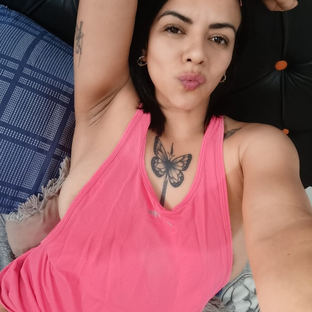 luluclark69 Chatroom